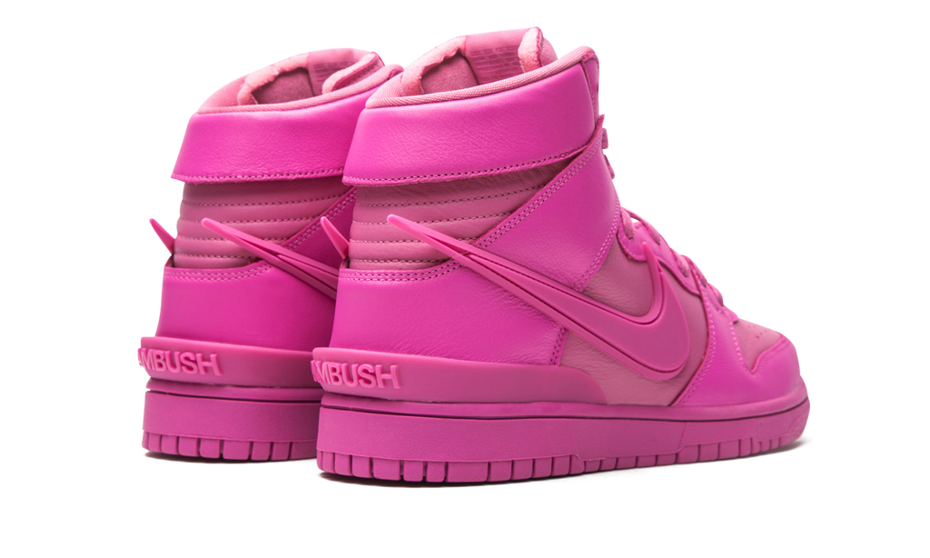 Nike Dunk High Ambush Fuchsia Activo
